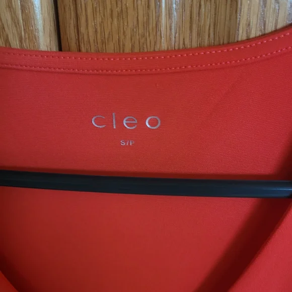 V-neck top - Picture 3 of 3